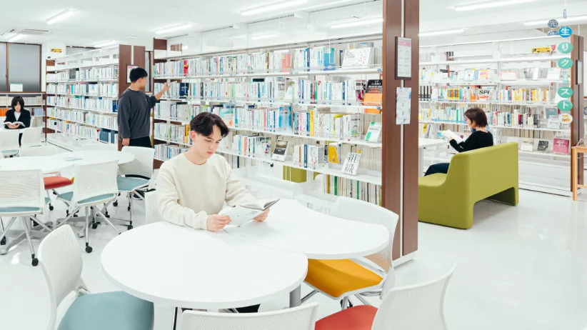 開志専門職大学 事業創造学部