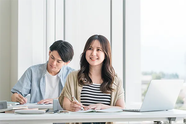 開志専門学校大学コースイメージ